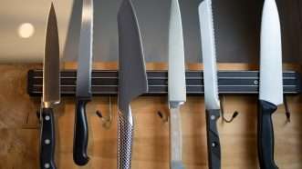 knives_1161x653 | Wavebreakmedia Ltd / Dreamstime.com