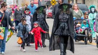 Trick-or-treaters on Halloween | Photo 131552046 © Susan Sheldon | Dreamstime.com